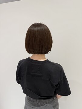 エアー 横浜(AIR) 【湯田】ぱつっとミニボブ