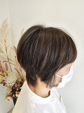 アンジュール フェイスフレーミングとハイライトスタイル