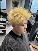 抜きっぱなしブリーチ2回スパイキーショート