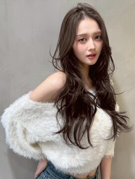 グロー オオミヤ アネックス 大宮(GLROW OMIYA ANNEX) ロングレイヤーセンターパートくびれヘア