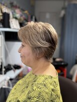リバーサイドサロン(Riverside Salon) 白髪ぼかし、カット