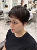 女性らしさを残したベリーショート