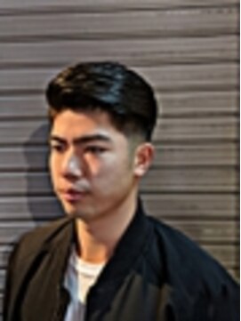 ヒロギンザ 新橋店(HIRO GINZA) ７：３フェードスタイル