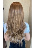 オークルベージュ