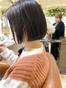 ネオリーブ クタ 町田店(Neolive kuta) 大人ショート【町田、町田駅220317】