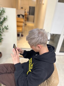 カリーナ(CARINA) メンズハイトーン/グレーシルバー