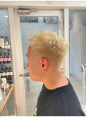 【翁長孝輔】派手髪スパイキーショート/ハイトーンベージュ