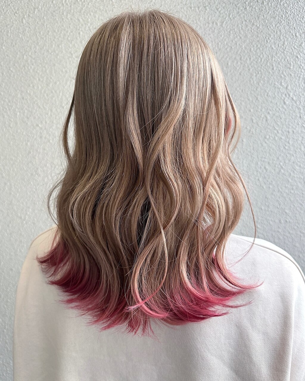 2025年-2026年冬】バイカラーの髪型・ヘアアレンジ｜人気順