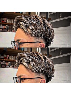 髪屋 紬 メンズ/メンズカット/メンズパーマ/ホワイトメッシュ