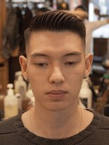 ザ チョップ ショップ ハラジュク(THE CHOP SHOP HARAJUKU)&nbsp;サイドパート + スキンフェード