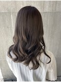 ベージュカラー