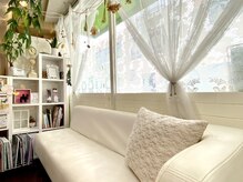 ヘアー リーフ(Hair Leaf)の雰囲気（ゆったり過ごせて頂けるように落ち着いた雰囲気のインテリア♪）