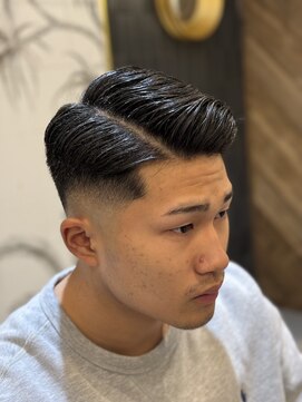 エマージュ 蒲田(Emerge) サイドパートスキンフェードカット