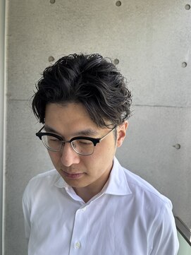 ウエストサイドカットクラブ(West Side Cut Club) 大人のセンターパートパーマ