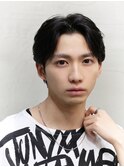 清潔感たっぷりセンターパートメンズショート