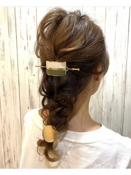 モッシュ(MosH) ヘアアレンジ