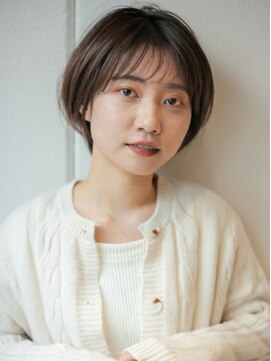 イオエ(ioe) イメチェン/外ハネボブ/ワイドバング/ブルーブラック/美髪