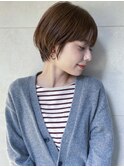 耳かけショートボブ　ショートヘア　耳かけショート　前髪あり