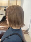 外はね切りっぱなしボブ
