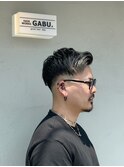 フェザーアップ (スキンフェード)