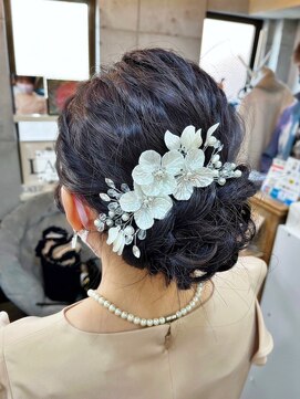 ラグズ 茅ヶ崎(LAGUZ) 【ヘアセット】 王道列席アップ 茅ヶ崎ヘアセット