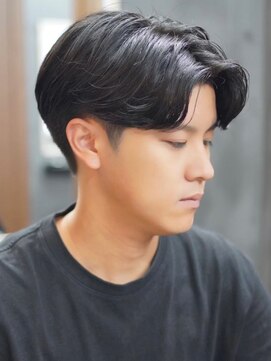 ノーエン(noen) センターパートニュアンスパーマワンカールパーマ韓国コンマヘア