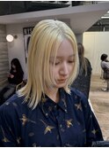 ホワイトブロンドハイトーン抜きっぱなしブロンドダブルカラー