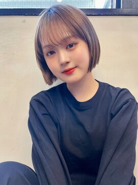 トルネード(TORNADO) フェイスレイヤーボブ 透明感カラー 切りっぱなしベージュt213