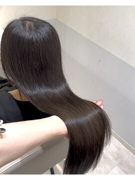 エレノア 枚方(Eleanor) アルカリ酸熱トリートメント◎吉田