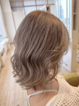 ビス ヘア アンド ビューティー 西新井店(Vis Hair&Beauty) 透明感カラーダブルカラーブリーチミルクティーベージュ