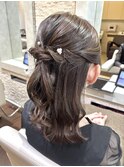 大人かわいい♪華やかハーフアップスタイル