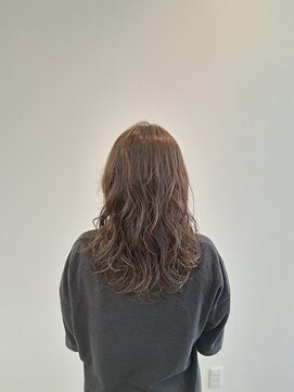 カラ(Cara) ゆるふわパーマスタイル♪