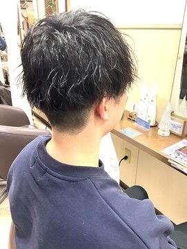 コアフィールフィス(COIFFURE fils) 【見附 今町】スパイラル 波巻き ツイスパ ジェルパーマ