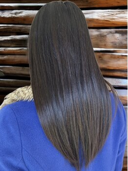 ケケ(keke)の写真/スパで頭皮や髪の汚れを落とし、ダメージを補修する髪質改善☆そうすることで縮毛矯正の入り、モチが良い◎