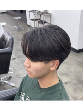 ザ クロー(THE CROW) 曲がる縮毛矯正毛流れセンターパート