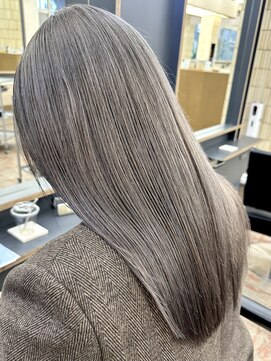 パークレーン アイス イヴェン アネックス(PARK LANE ICI yeven.anx) ブリーチ必須　シャンパングレージュ