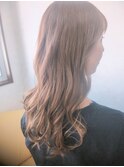 ブリーチなしのヘーゼルナッツベージュカラー