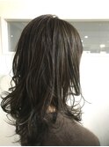 カーキベージュ