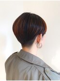 オレンジハイライト×刈り上げハンサムショート