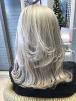 ビス ヘア アンド ビューティー 西新井店(Vis Hair＆Beauty)&nbsp;ウルフカット/ロングウルフ/ハイトーン/ブリーチ/プラチナ/小顔