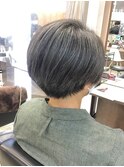 アシンメトリーショートスタイル/グレージュアッシュ×ショート