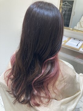 レビジュヘアー(LEVIJU HAIR) ピンクインナーカラー