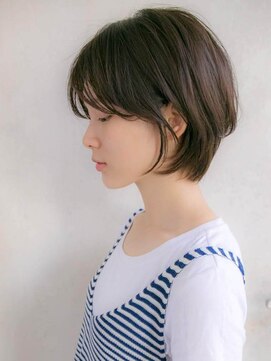 ルティア(Lutia) 大人かわいい　ショートボブ