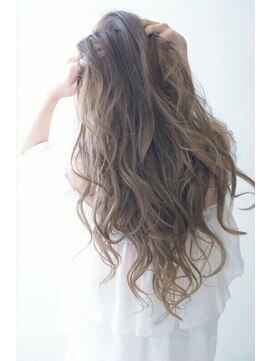 サファイア(SAPPHIRE) かきあげグラデーションでサマースタイル（＾◇＾）