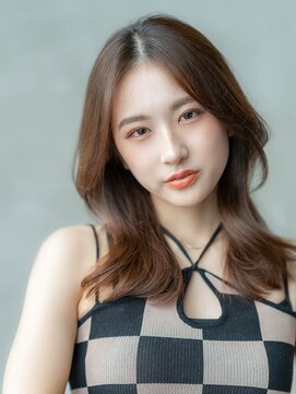 イオ 本厚木(io) 韓国レイヤーくびれ似合わせカットイメチェンフルバンク小顔