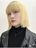切りっぱなしボブ×ぱっつん前髪×ハイトーン表参道