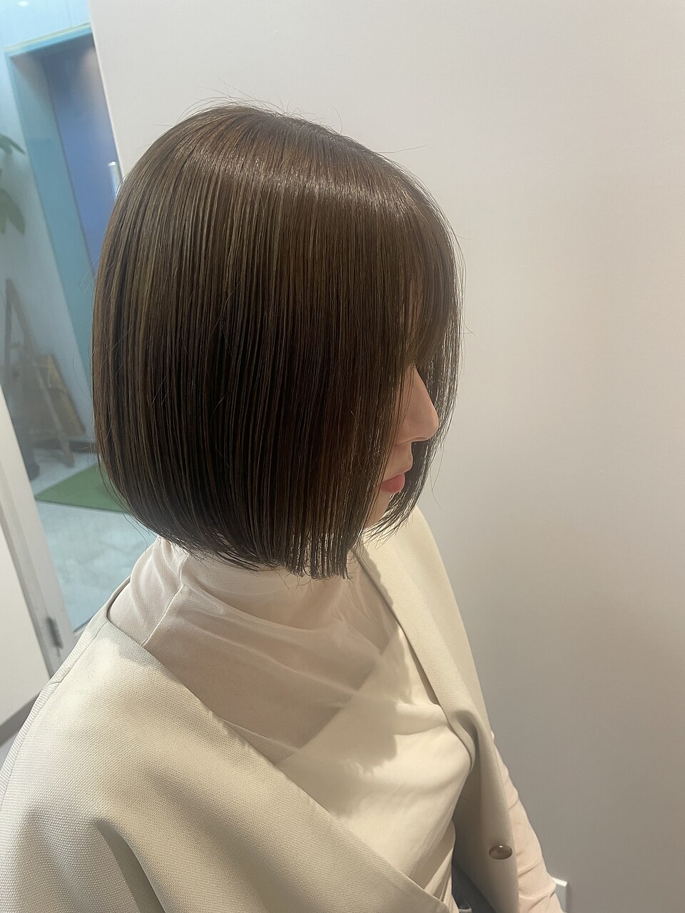 ミニボブ/オリーブベージュ：L210999150｜エウ(eu)のヘアスタイル