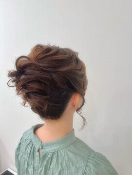ヘアセットサロン アッシュ 神戸三宮(Ash) ショートのアップスタイル