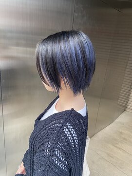 ルフレ 新宿本店2nd(Reflet) ブラック×ブルーのアンブレラカラー