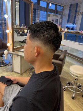 コワファースト 大分(COIFF1RST) フェードカット